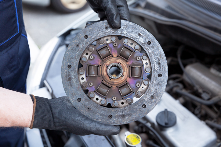 Bad Habits That Will Destroy Your Car Clutch
